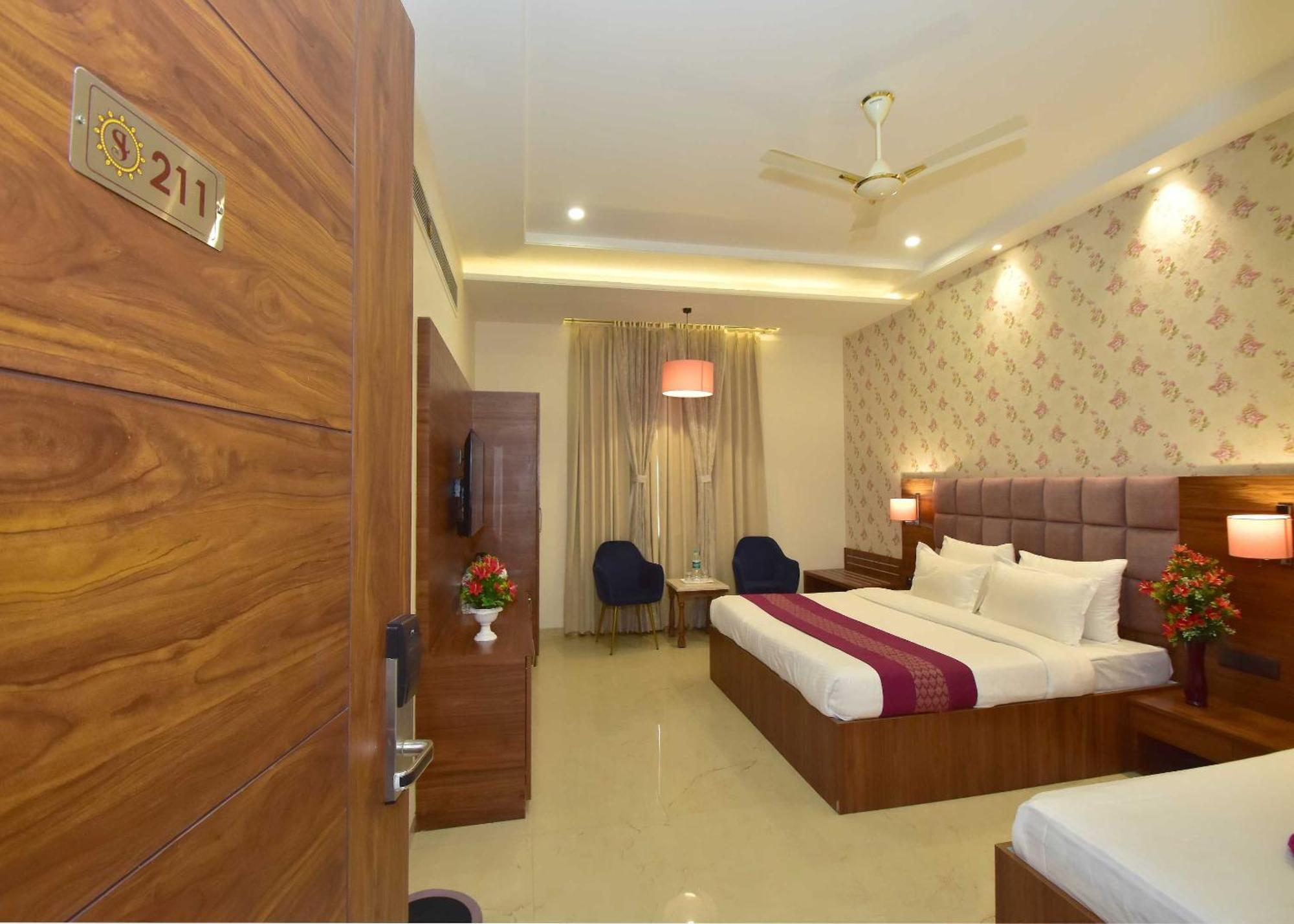 Hotel Shyamleela Khātu Exterior foto