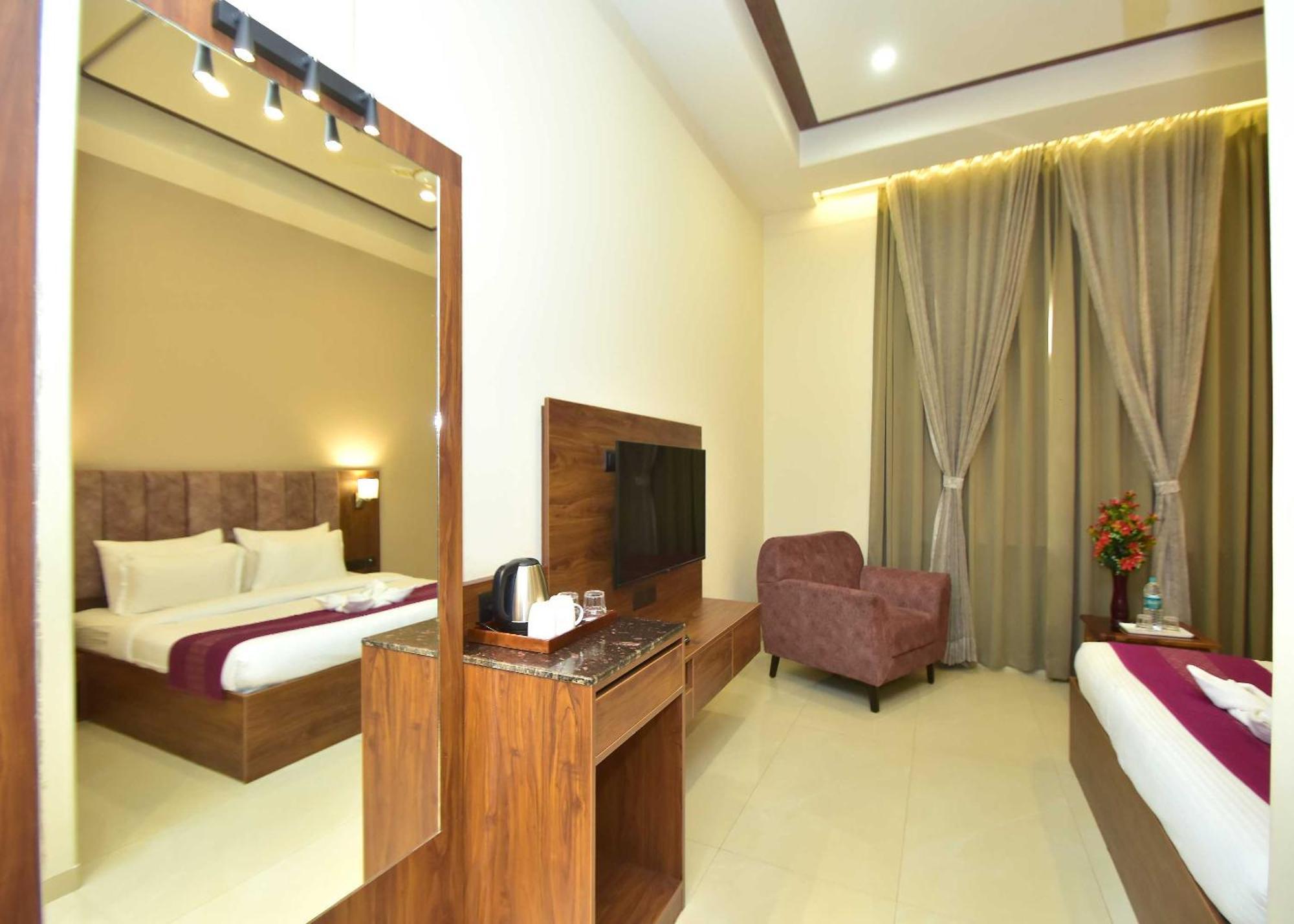 Hotel Shyamleela Khātu Exterior foto