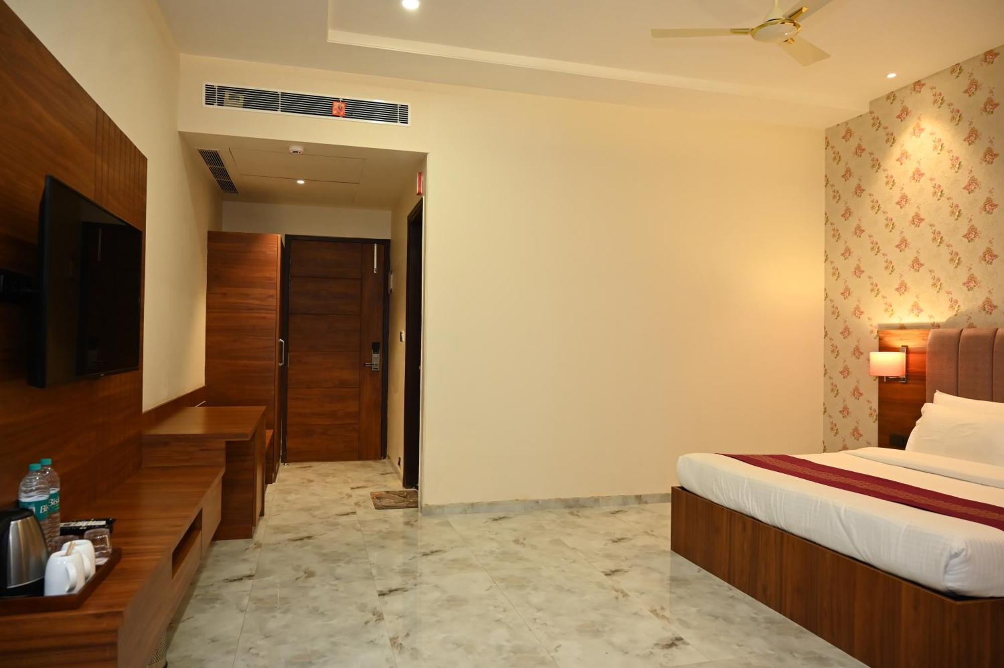 Hotel Shyamleela Khātu Exterior foto